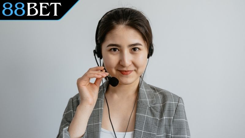 Liên Hệ 88Bet - Dịch Vụ Hỗ Trợ Người Chơi Nhanh Chóng 24/24 Vai trò quan trọng của liên hệ 88Bet trong trải nghiệm cá cược